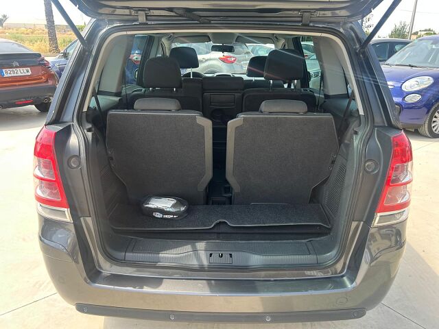 OPEL ZAFIRA 111 JAHRA 1.8 SPANISH LHD IN SPAIN 129000 MILES SUPERB 7 SEATS 2010